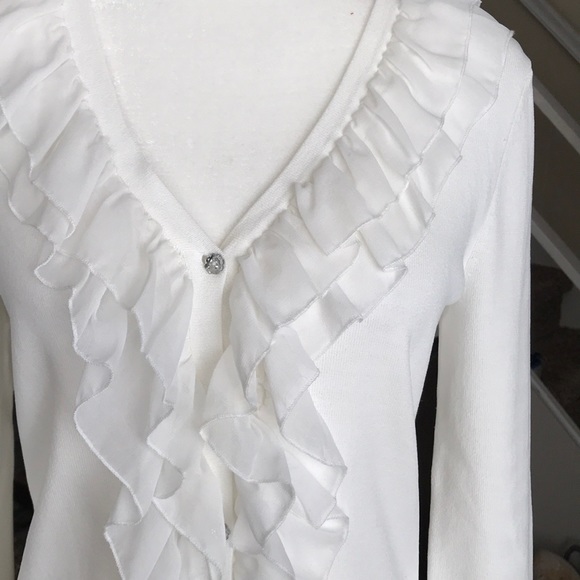 White button down quarter sleeve blouse - Picture 2 of 10